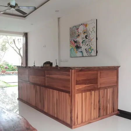 Seno Guesthouse & Cafe